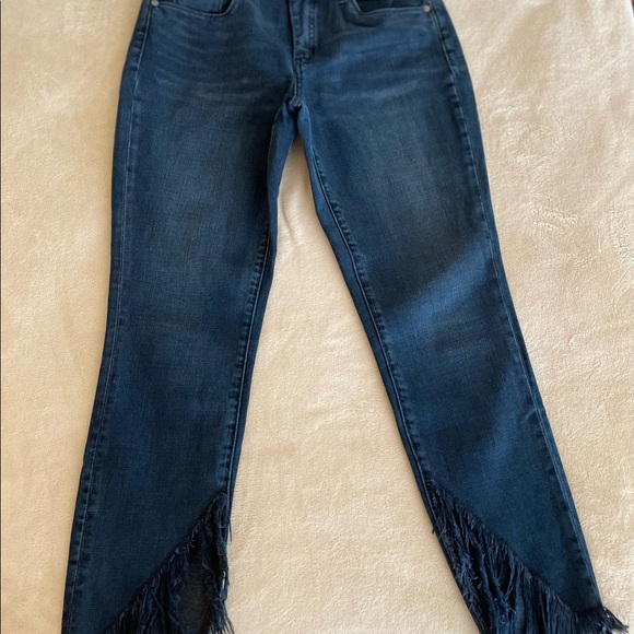 Blank NYC “The Bond” Fringe Leg Skinny Jeans - Size 28 - Picture 12 of 15